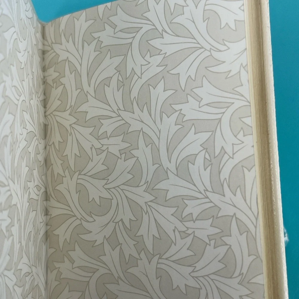 Tiffany and co‎ brides book